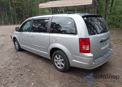 2010 Chrysler Town & Country Touring из США, поврежденный, VIN 2A4RR5D18AR472459